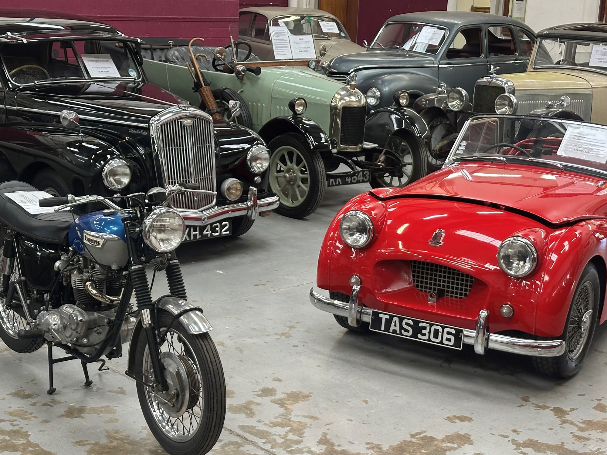 Classic Cars, Vehicles & Automobilia