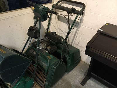 Lot 330 - Atco Balmoral 17SE Petrol lawnmower with brass box