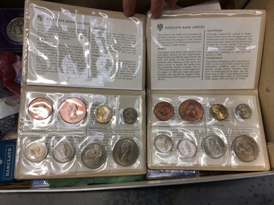 Lot 56 - Box of mixed coins