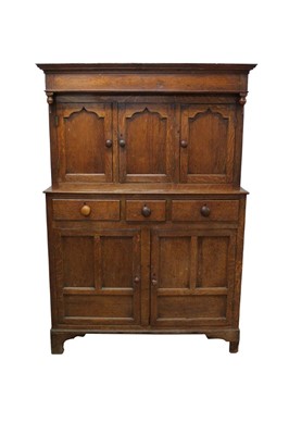 Lot 1266 - 18th century oak court cupboard