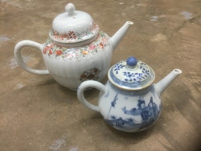 Lot 200 - 18th century Chinese porcelain teapot together with another