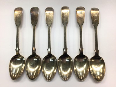 Lot 735 - Six Victorian silver fiddle pattern teaspoons, London 1846