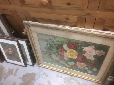 Lot 274 - Decorative pictures and prints