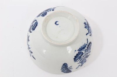 Lot 119 - A Lowestoft round bowl, printed in blue with the Three Flowers pattern, circa 1780