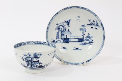 Lot 116 - Lowestoft blue and white tea bowl and saucer, circa 1780