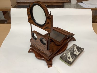 Lot 2526 - Stereoscopic viewer and cards