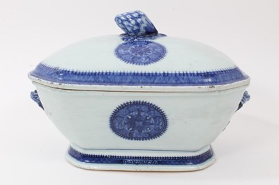 Lot 155 - Chinese blue and white export porcelain tureen, circa 1800, with Fitzhugh pattern roundels and moulded fruit-form handles, measuring 32cm across