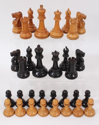 Lot 813 - Good antique set of Staunton carved wooden chess pieces