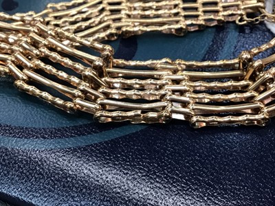Lot 14 - 9ct gold gate bracelet with padlock clasp