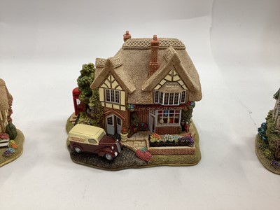 Lot 1357 - Large collection of Lilliput Lane cottages with listing included