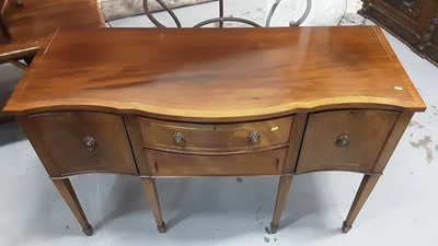 Lot 851 - Good quality Georgian style brass inlaid mahogany serpentine fronted sideboard with two central drawers flanked by cupboards on square taper legs and spade feet, 137cm wide, 54cm deep, 92cm high