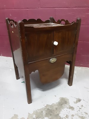 Lot 861 - Georgian mahogany commode, 59.5cm wide, 51cm deep, 79cm high