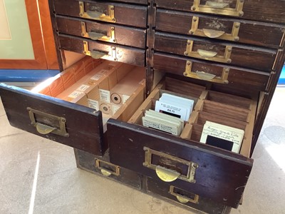 Lot 2573 - Collectors cabinet containing vintage microscope slides