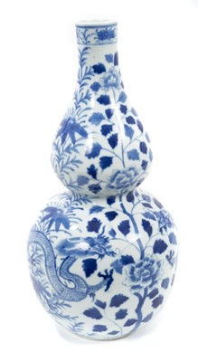 Lot 298 - Chinese double gourd vase