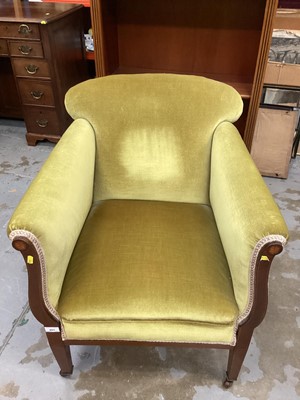 Lot 993 - Edwardian mahogany tub chair