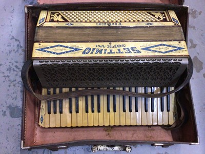 Lot 520 - Cased accordion