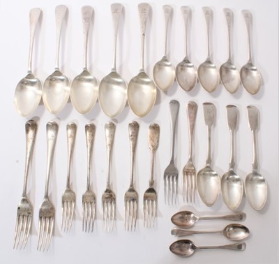 Lot 394 - Selection of Edwardian and other silver flatware various patterns, dates and makers