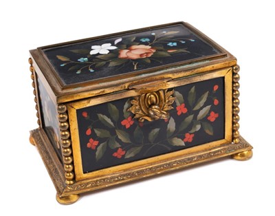 Lot 788 - 19th century Italian Grand Tour pietra-dura jewel casket