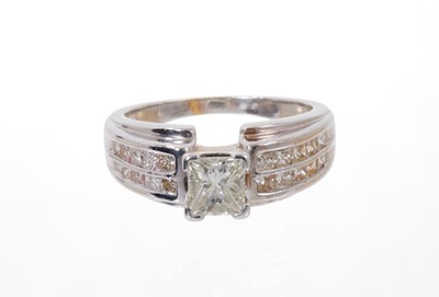 Lot 663 - Diamond ring with princess cut diamonds, estimated total diamond weight approximately 1.5ct