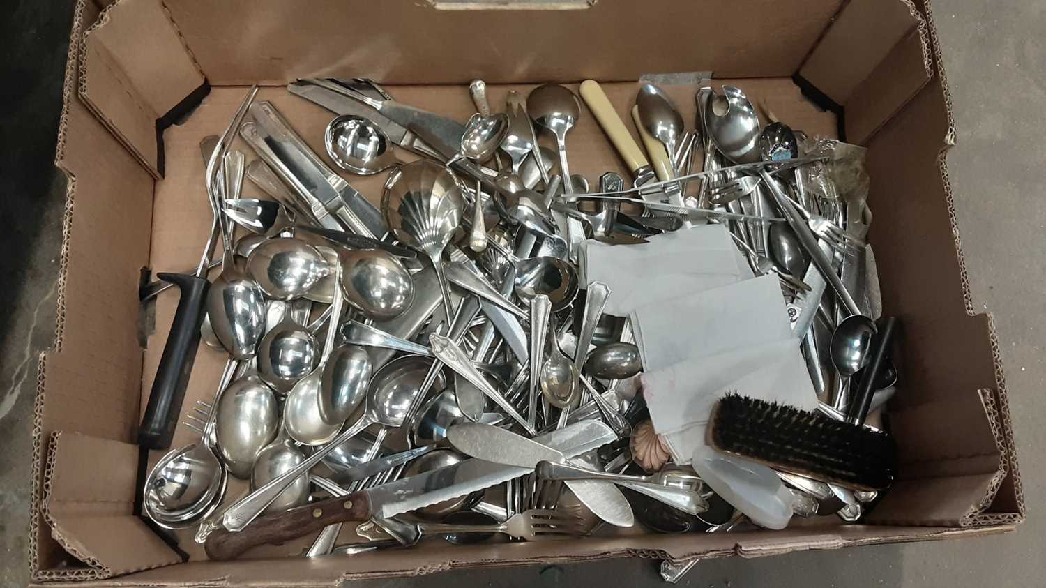 Lot 157 - Box of plated cutlery
