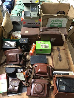 Lot 441 - Group vintage cameras and accessories