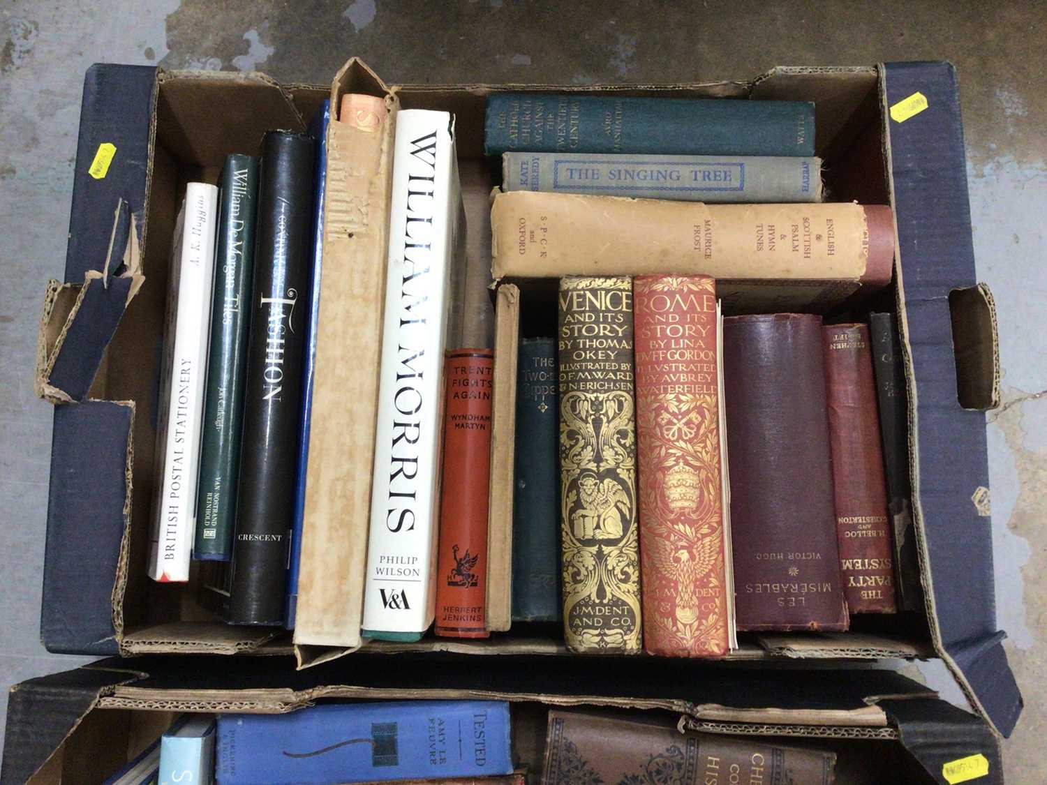 Lot 71 - Two boxes of books, including art,