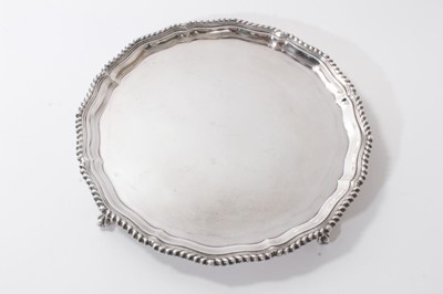 Lot 380 - Fine quality contemporary silver salver of octagonal form