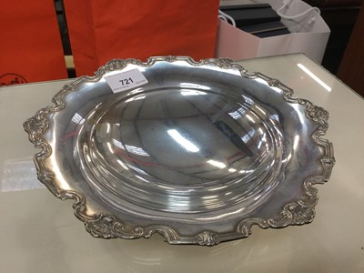 Lot 721 - Silver pedestal dish by Mappin & Webb