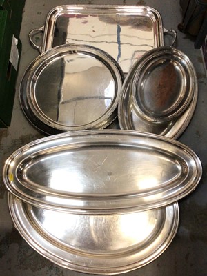 Lot 471 - Silver plated trays and platters