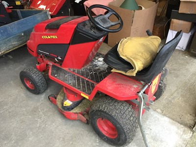 Lot 9 - Countax C400H Hydrostatic Ride on Lawnmower / Lawn Tractor with 14HP Briggs & Stratton Engine..