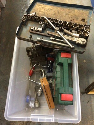 Lot 242 - Box of tools