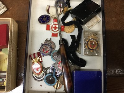 Lot 752 - Group of costume jewellery to include faux pearl necklaces, RMS Queen Mary compacts, Scarab beetles, fobs and sundries.