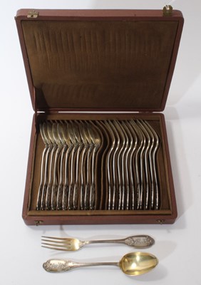 Lot 413 - Early 20th century French silver gilt dessert service, comprising 12 pairs dessert spoons and forks