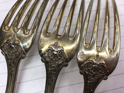 Lot 413 - Early 20th century French silver gilt dessert service, comprising 12 pairs dessert spoons and forks