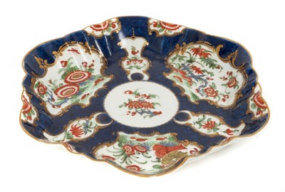 Lot 292 - A Worcester hexagonal teapot stand, painted in Kakiemon style, circa 1772