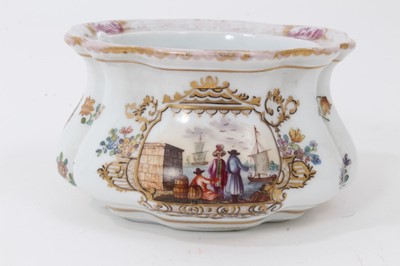 Lot 294 - A Meissen outside decorated large sander and matching inkwell (no cover) and a Meissen round box and cover