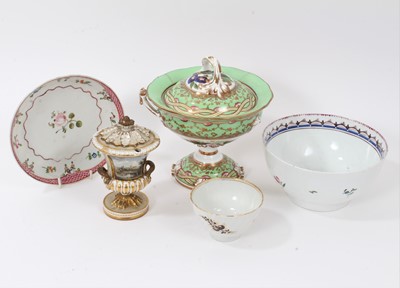 Lot 295 - A New Hall slop bowl, a Chamberlain's Worcester inkwell and cover and other items
