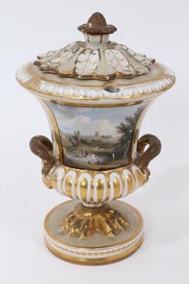 Lot 295 - A New Hall slop bowl, a Chamberlain's Worcester inkwell and cover and other items