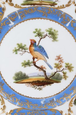 Lot 282 - Two Paris porcelain plates, decorated in the Feuillet workshops, circa 1820