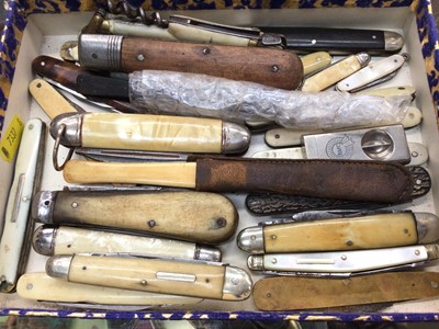 Lot 635 - Collection of penknives, two other knives and a cigar cutter (27)