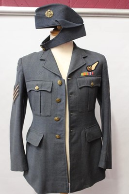 Lot 833 - Post Second World War Flight Sergeant's No 1 Home Dress Jacket with Air Gunner's badge