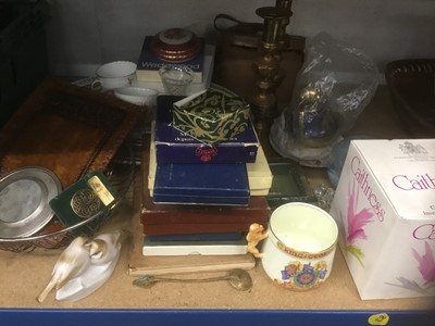 Lot 251 - Box of sundry ceramics, glass and other items