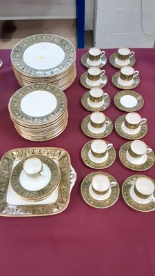 Lot 1123 - Quantity of Wedgwood green and gilt Florentine pattern china, including a two-handled dish, nineteen plates, eighteen small plates, seven side plates, twelve cups, twelve saucers