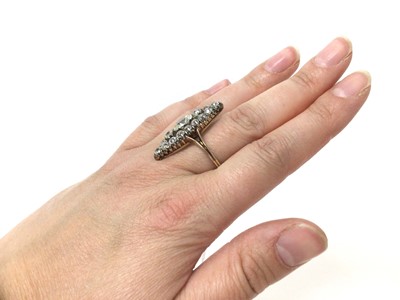 Lot 404 - Impressive Victorian diamond cluster ring