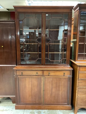 Lot 1418 - Early 20th century mahogany bookcase