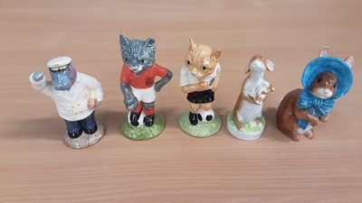 Lot 1178 - Nine Beswick Cat and other figures