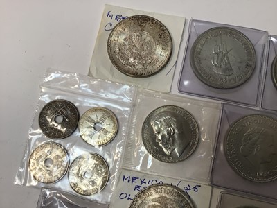 Lot 434 - World - Mixed silver coins to include Australia Crown 1937 EF, Florin 1927 EF, Mexico 5 Pesos 1948 AU, 20 Pesos 'Olympics' 1968 UNC, Sweden 2 Kronor 'Silver Jubilee' 1897 GEF, Russia copper-nickel...