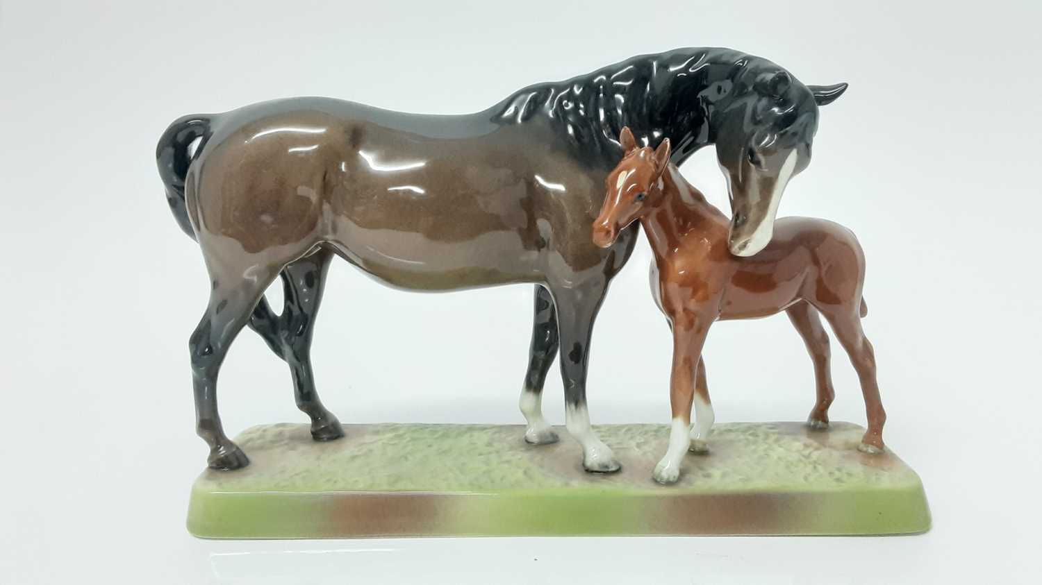 Lot 35 - Beswick Mare and Foal, model no. 1811, designed by Arthur Gredington, 16cm high