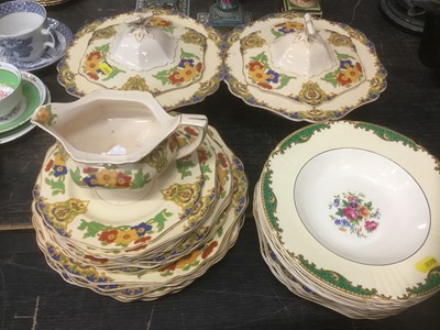 Lot 148 - Decorative ceramics