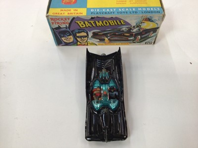 Lot 1869 - Corgi Batmobile No.267 plus Batboat and trailer No. 107, both boxed (2)